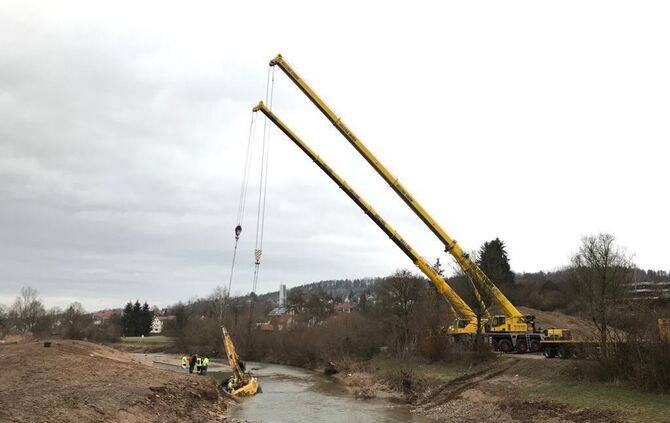 Bagger in der Rems Bergung geht weiter_4