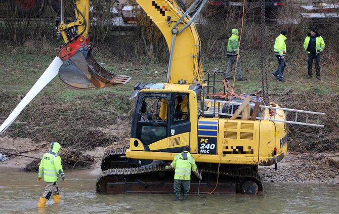 Bagger Plüderhausen Rems geborgen_9