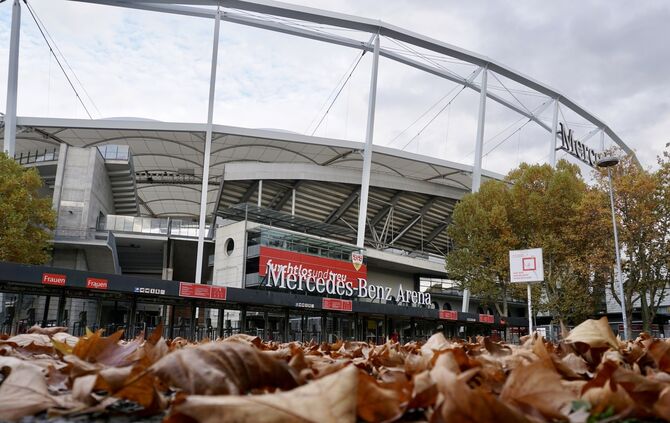 Mercedes-Benz-Arena Symbolbild