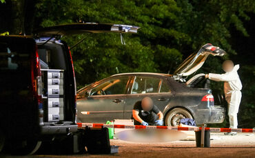 Kripoeinsatz auf Parkplatz bei der Mechatronic Arena - Bild 03_0