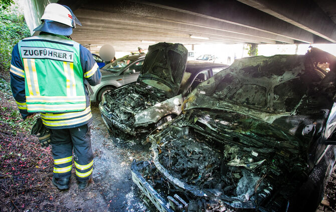 Feuerwehreinsatz im Parkhaus am Bahnhof - Bild 18_0
