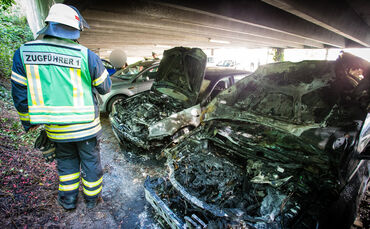 Feuerwehreinsatz im Parkhaus am Bahnhof - Bild 18_0