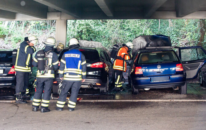 Feuerwehreinsatz im Parkhaus am Bahnhof - Bild 17_2