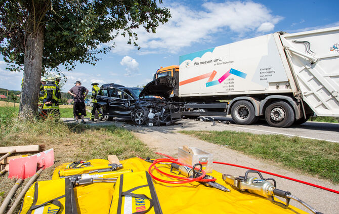 Unfall Müllfahrzeug_5