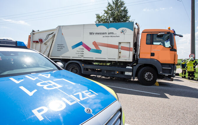 Unfall Müllfahrzeug_18