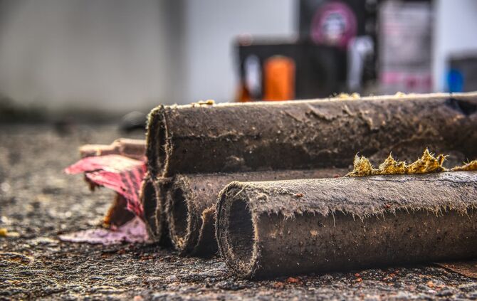 Böller  Kracher Chinakracher Feuerwerk Silvester Symbol Symbolbild symolfoto