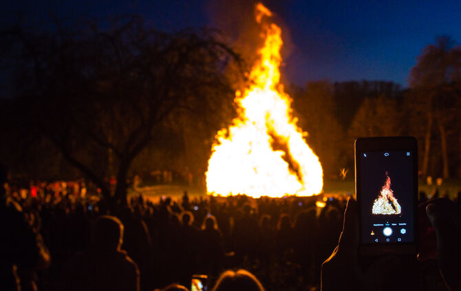 Gigantisches Osterfeuer - Bild 05_2