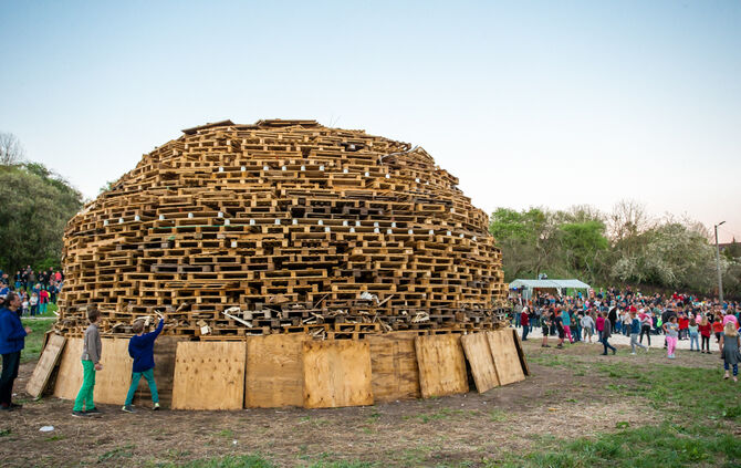 Gigantisches Osterfeuer - Bild 42_4