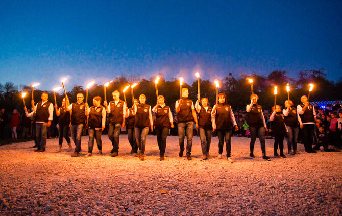 Gigantisches Osterfeuer - Bild 09_10