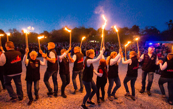 Gigantisches Osterfeuer - Bild 15_15