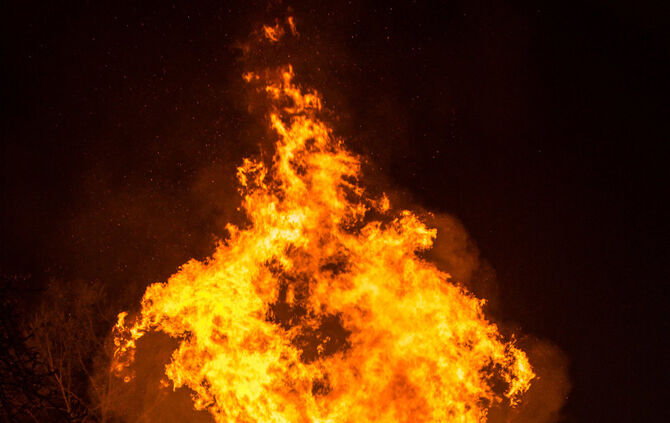 Gigantisches Osterfeuer - Bild 26_25