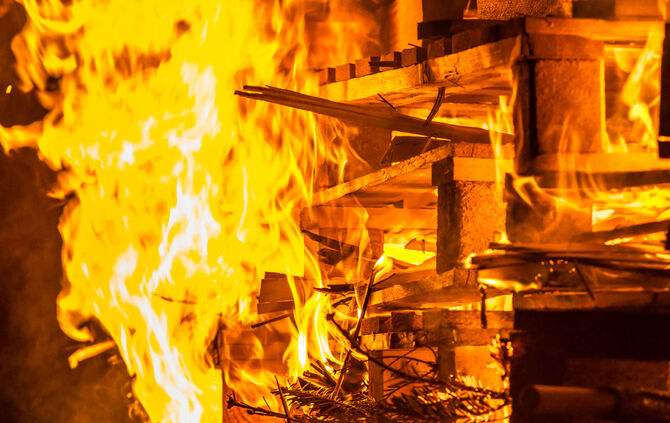 Gigantisches Osterfeuer - Bild 38_38