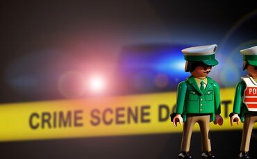 police-officers-2556094_1920