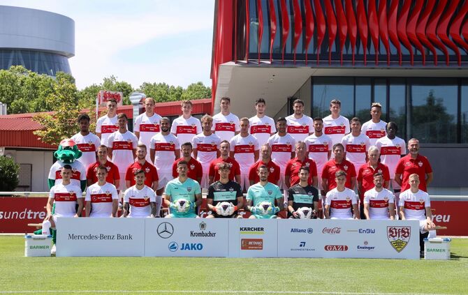 Offizielles Mannschaftsfoto VfB Stuttgart Saison 2019/20_1