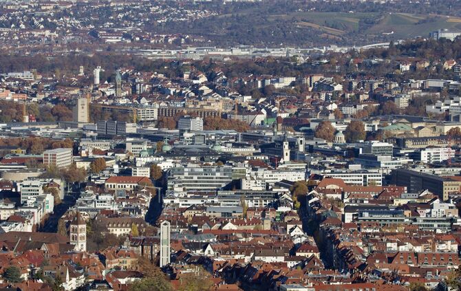Stuttgart Blick vom Monte scherebelino auf die Innenstadt symbol symbolbild symbolfoto
