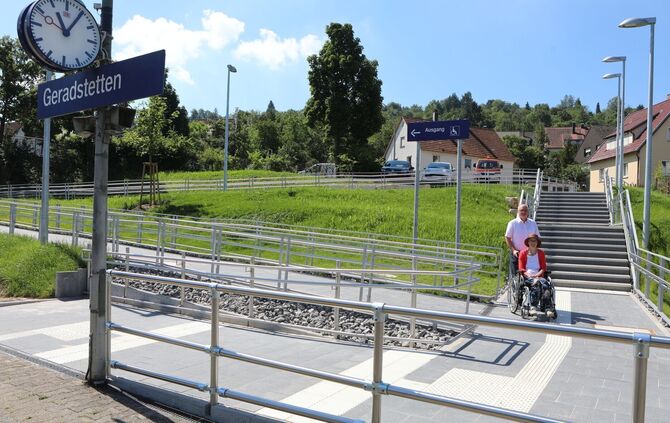 Remshalden Geradstetten S-Bahn barrierefrei Rampe Barrierefreiheit_0