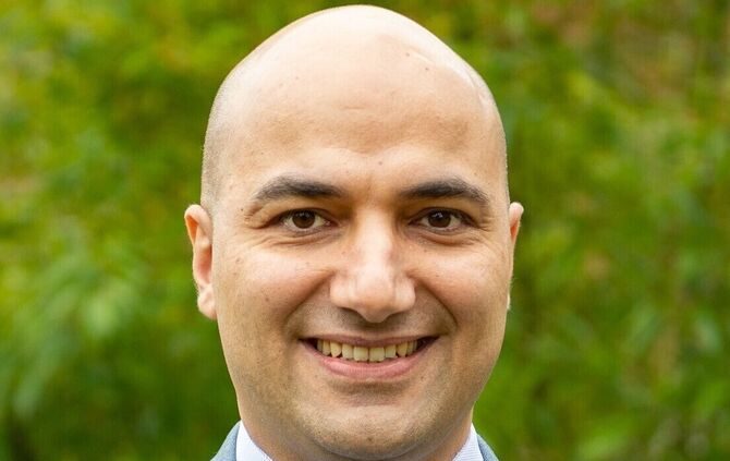 Dr. Deniz Karagülle