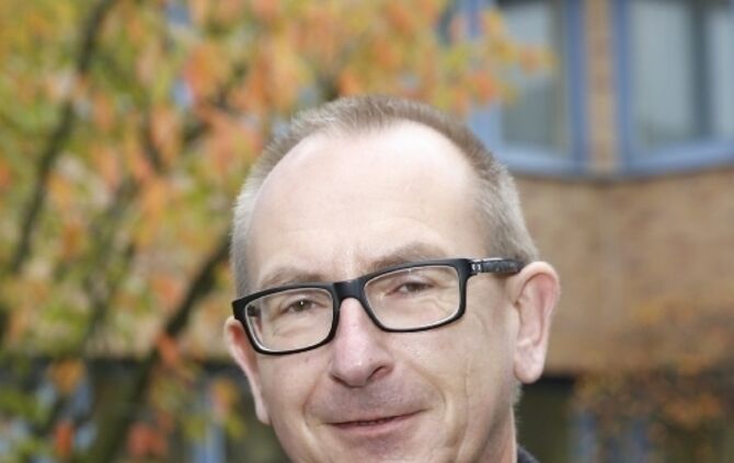 senioren Waiblingen der Stadtseniorenrat wirbt vor der Wahl um neue Kandidaten - Portrait von Geschäftsführer Holger Sköries und