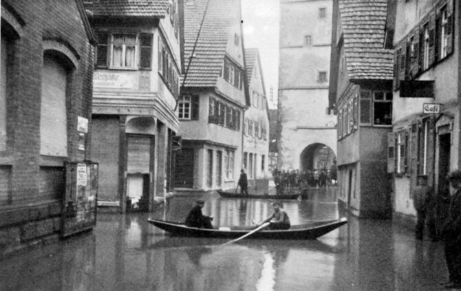 Hochwasser in Waiblingen anno 1919 rum   hier am beinsteiner tor  aus Buch waiblingen in alten ansichtskarten