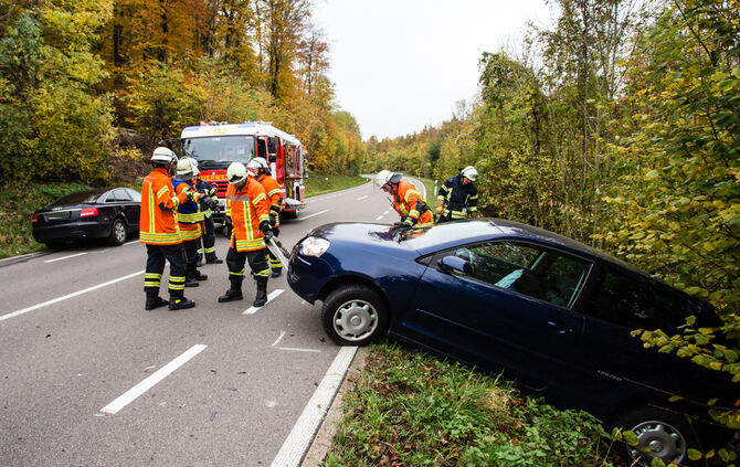 55-Jährige bei Zusammenstoß schwer verletzt - Bild 15_0