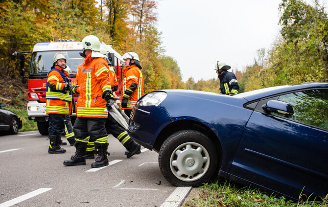55-Jährige bei Zusammenstoß schwer verletzt - Bild 09_6
