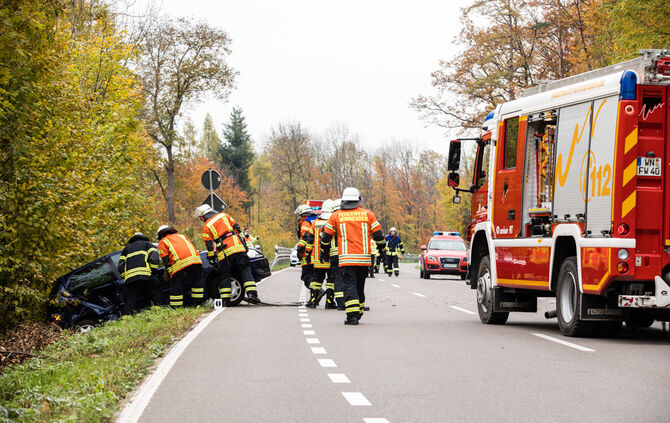 55-Jährige bei Zusammenstoß schwer verletzt - Bild 06_9