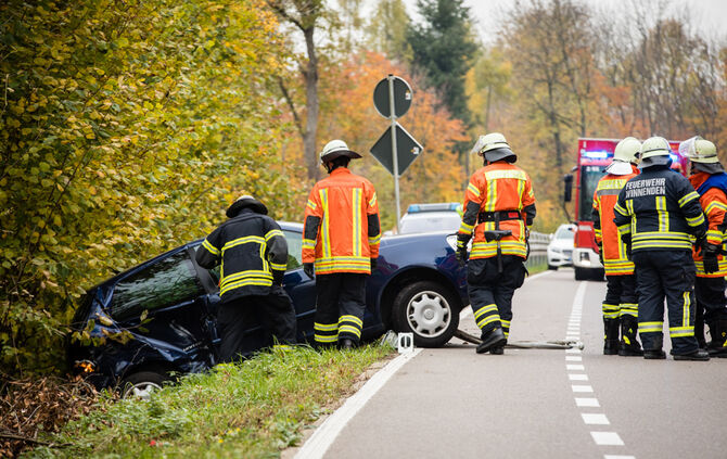 55-Jährige bei Zusammenstoß schwer verletzt - Bild 05_10