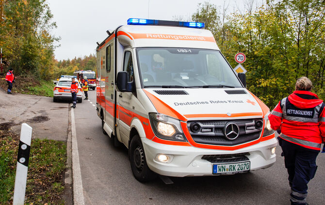 55-Jährige bei Zusammenstoß schwer verletzt - Bild 03_12