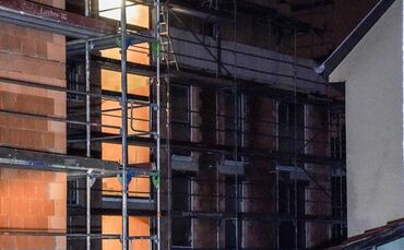 Korb: Brand auf Dach von Neubau