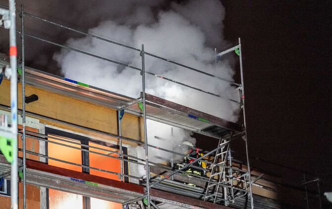 Korb: Brand auf Dach von Neubau