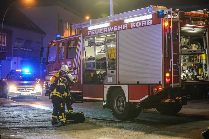 Korb: Brand auf Dach von Neubau