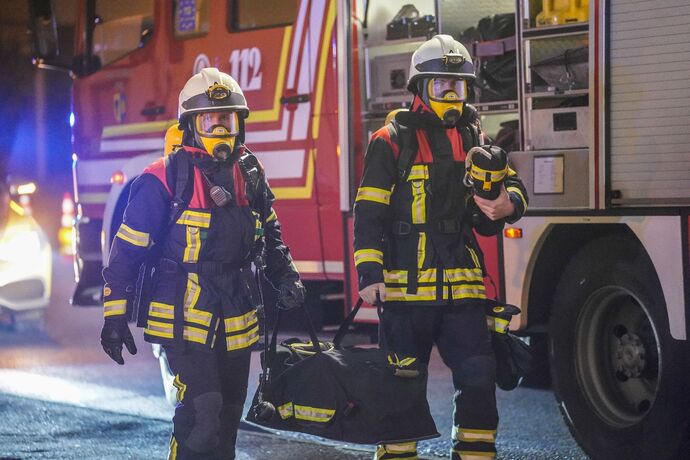 Korb: Brand auf Dach von Neubau