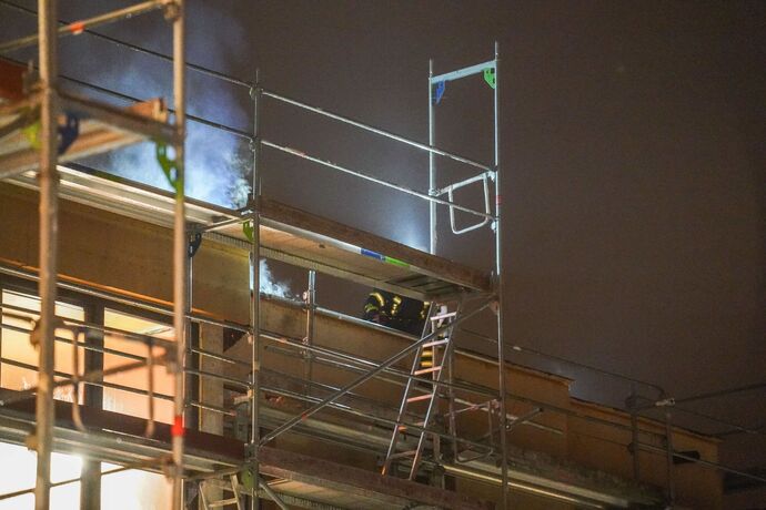 Korb: Brand auf Dach von Neubau