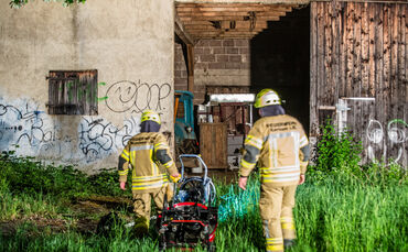 Feuer in einer Feldscheuer, Beethovenstr., Kernen-Rommelshausen, 27.04.2018.