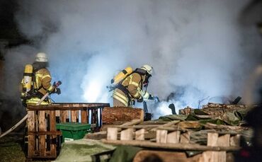 Polizei Aalen ermittel bei Holzstapelbrand im Nachbarlandkreis - Bild 08_0