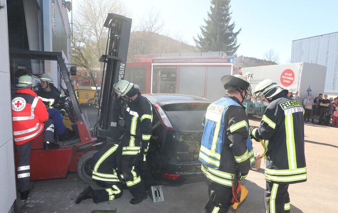 Plüderhausen Freiwillige Feuerwehr Übung Truppmannausbildung Schorndorf Ausbildung Grundausbildung_27
