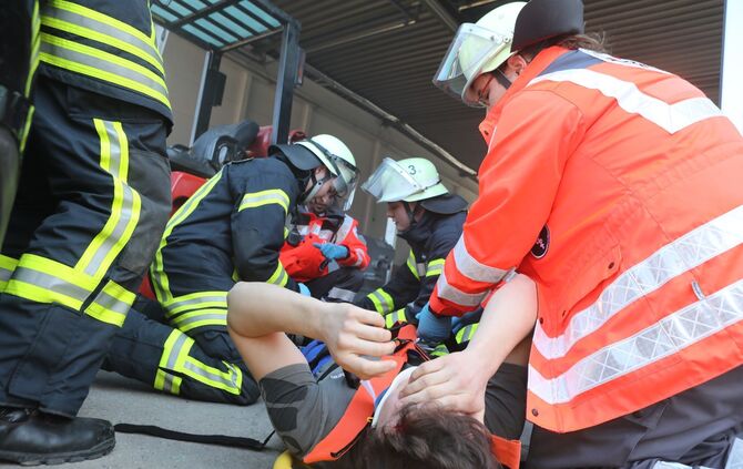 Plüderhausen Freiwillige Feuerwehr Übung Truppmannausbildung Schorndorf Ausbildung Grundausbildung_33
