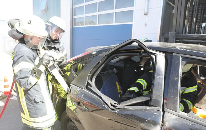 Plüderhausen Freiwillige Feuerwehr Übung Truppmannausbildung Schorndorf Ausbildung Grundausbildung_36