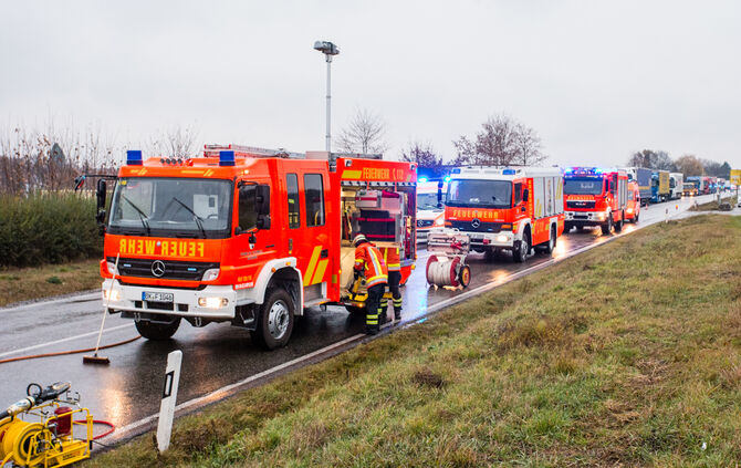 B14 nach Unfall voll gesperrt_18