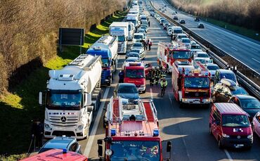 Unfall_A81_Stauende-002_0