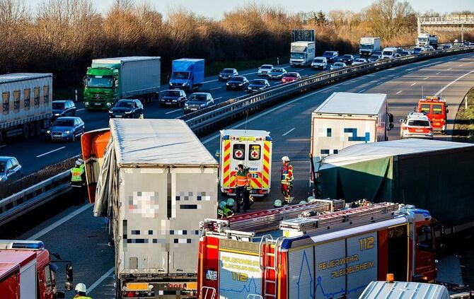 Unfall_A81_Stauende-022_1