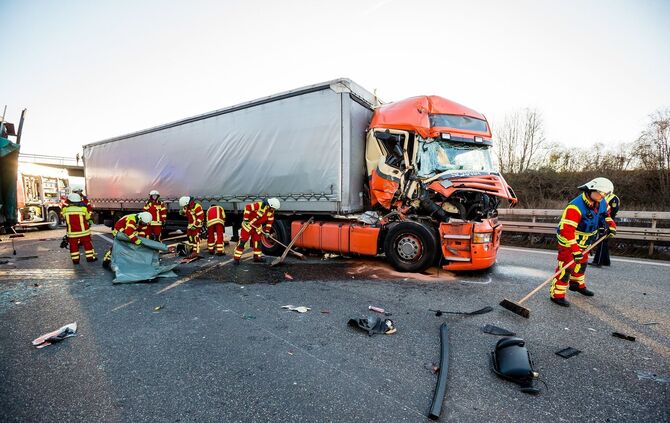 Unfall_A81_Stauende-017_5