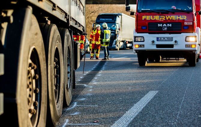 Unfall_A81_Stauende-018_6