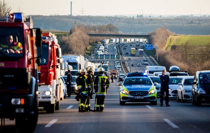 Unfall_A81_Stauende-021_8