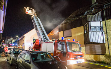 Wieder Brand in Einliegerwohnung - Bild 01_0