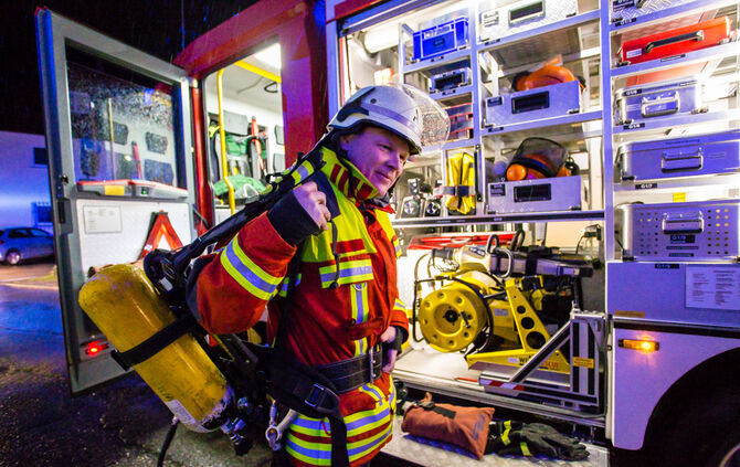 Wieder Brand in Einliegerwohnung - Bild 13_12