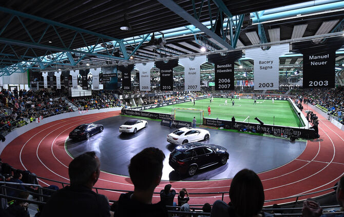 GES/ Fussball/ Mercedes-Benz JuniorCup 2018, 06.01.2018