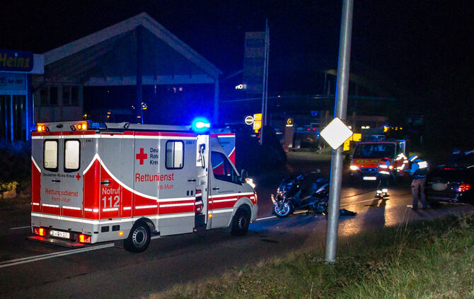 Schwerer Unfall kurz vor Einmündung in B14 - Bild 01_9