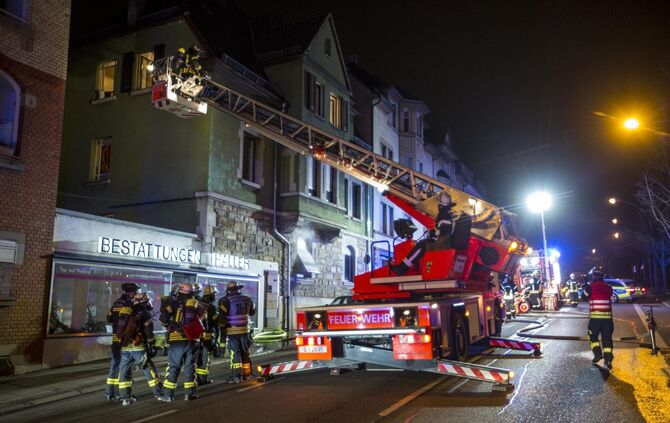 Küchenbrand Stuttgart Ost Mehrfamilienhaus Brand Feuerwehr Feuer_1