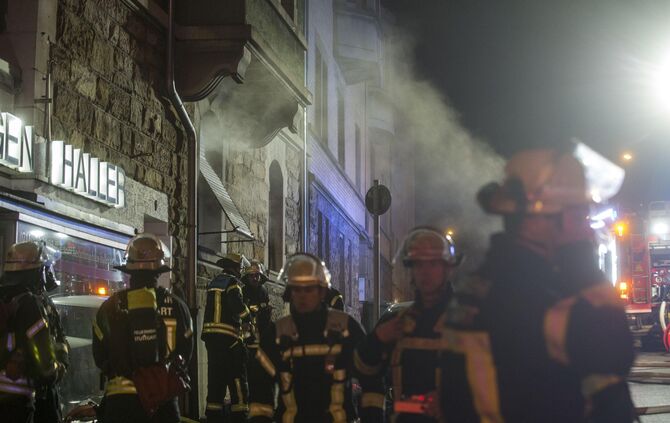Küchenbrand Stuttgart Ost Mehrfamilienhaus Brand Feuerwehr Feuer_2